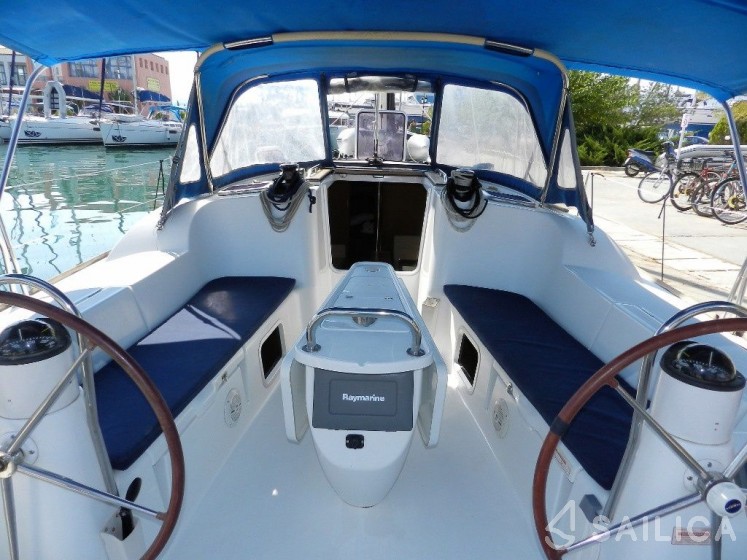 Oceanis 48 - Yacht Charter Sailica