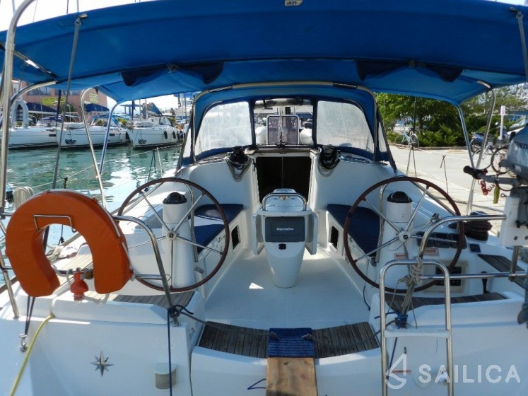 Oceanis 48 - Yacht Charter Sailica