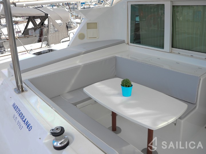 Lagoon 420 - Yacht Charter Sailica