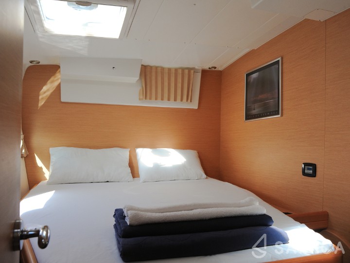Lagoon 420 - Yacht Charter Sailica