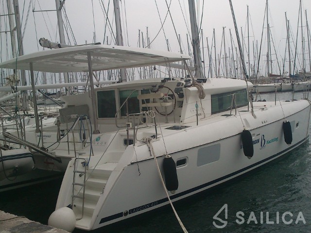 Lagoon 420 - Yacht Charter Sailica