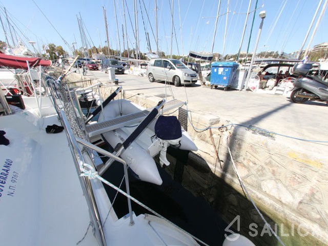 Lagoon 420 - Yacht Charter Sailica