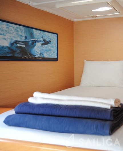 Lagoon 420 - Yacht Charter Sailica
