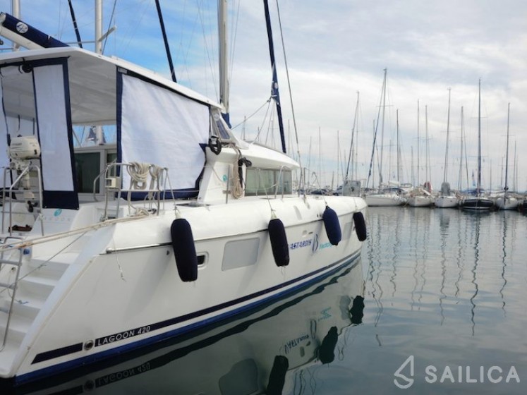 Lagoon 420 - Yacht Charter Sailica