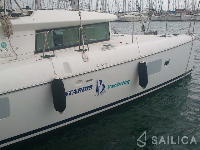 Lagoon 420 - Yacht Charter Sailica