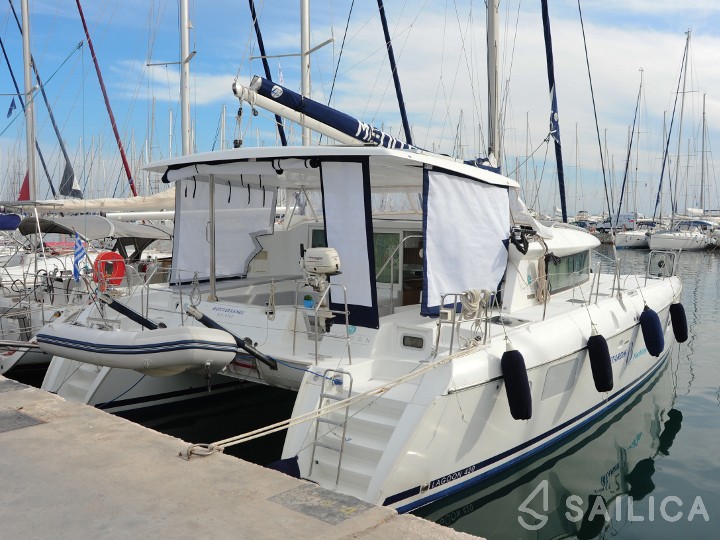 Lagoon 420 - Yacht Charter Sailica