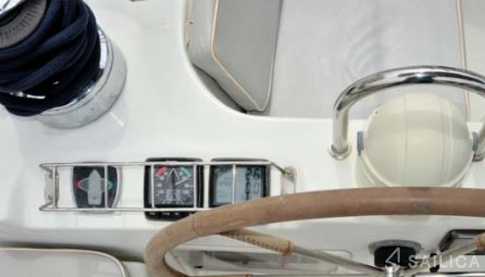 Oceanis 473 - Yacht Charter Sailica
