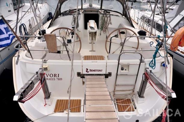 Oceanis 473 - Yacht Charter Sailica