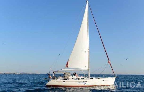 Oceanis 473 - Yacht Charter Sailica