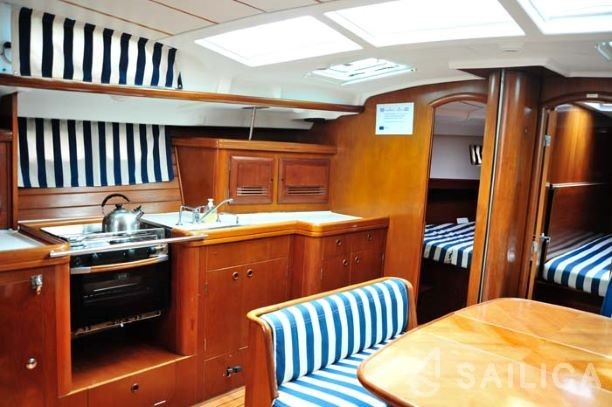 Oceanis 473 - Yacht Charter Sailica