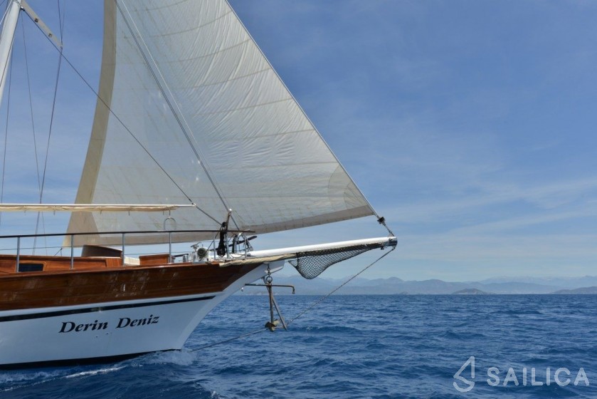 Gulet - Yacht Charter Sailica