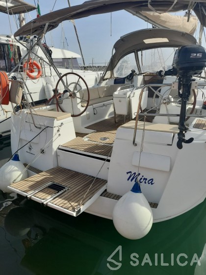 Sun Odyssey 439 - Yacht Charter Sailica