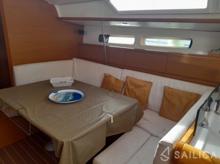 Sun Odyssey 439 - Yacht Charter Sailica