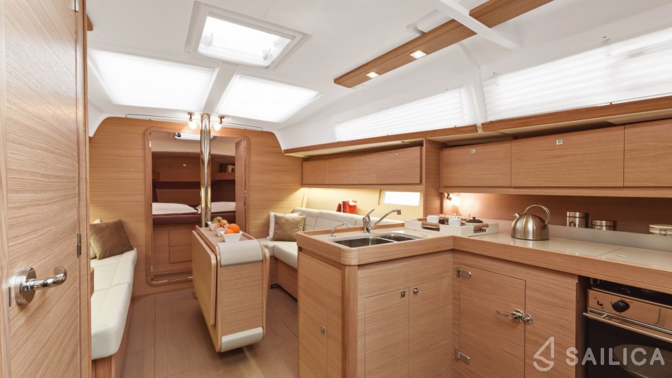 Dufour 382 GL - Yacht Charter Sailica