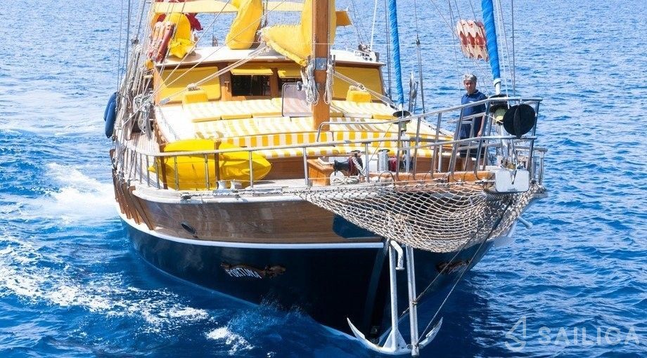 Gulet - Yacht Charter Sailica