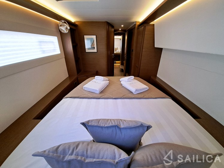 Lagoon 46  - Yacht Charter Sailica