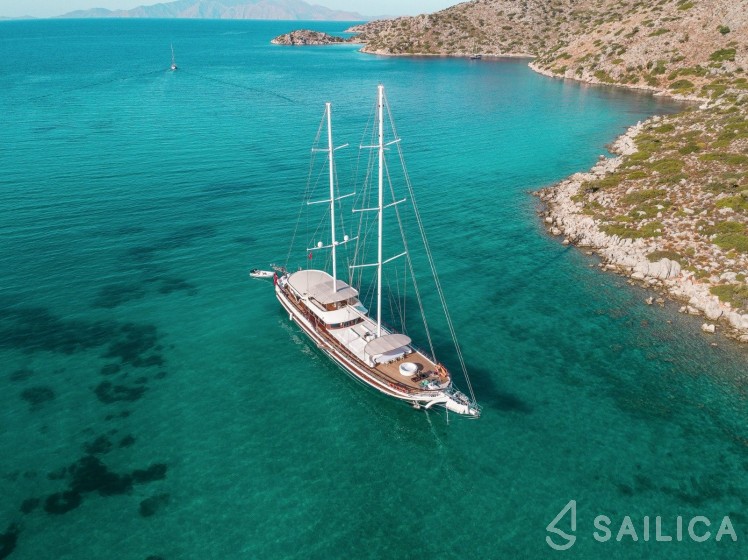 Gulet - Yacht Charter Sailica