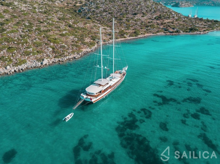 Gulet - Yacht Charter Sailica