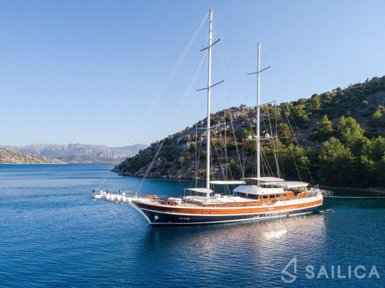 Gulet - Yacht Charter Sailica