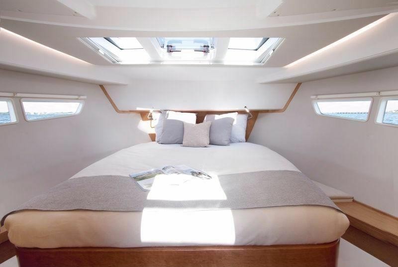 Sealine C330 - Yacht Charter Sailica