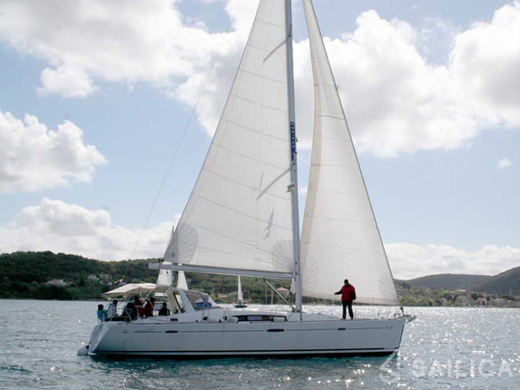 Oceanis 50 - Yacht Charter Sailica