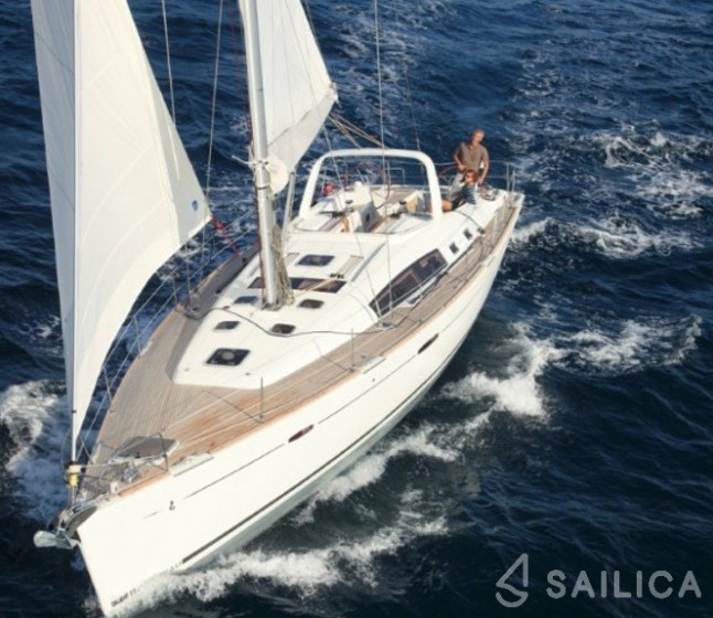 Oceanis 50 - Yacht Charter Sailica