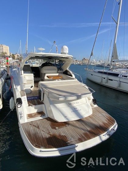 Cranchi M44 HT - Yacht Charter Sailica