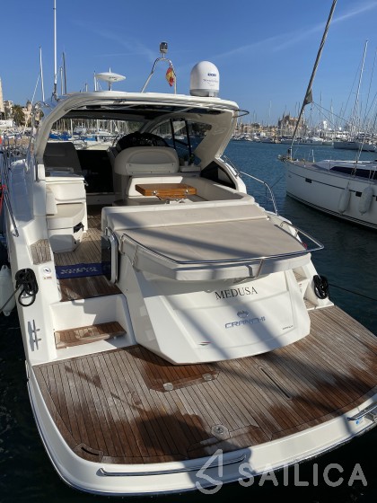 Cranchi M44 HT - Yacht Charter Sailica