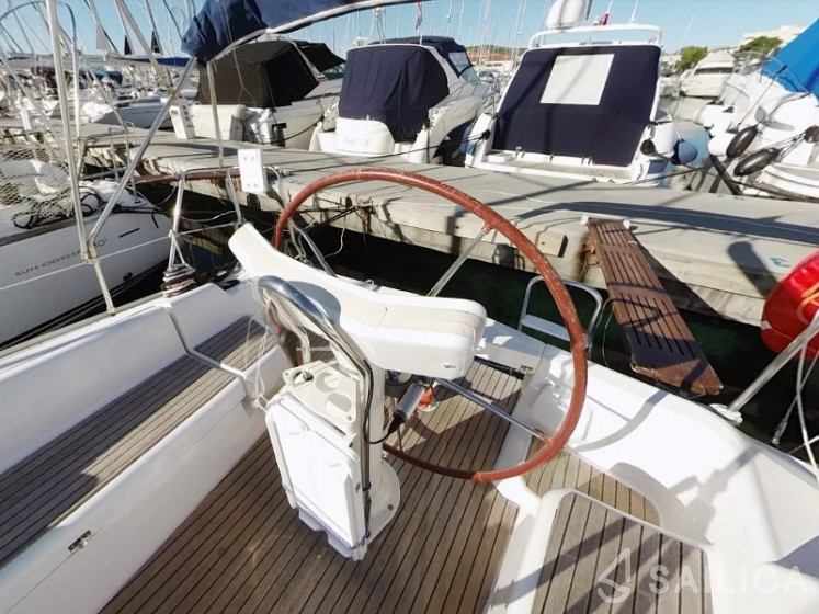 Sun Odyssey 32i - Yacht Charter Sailica