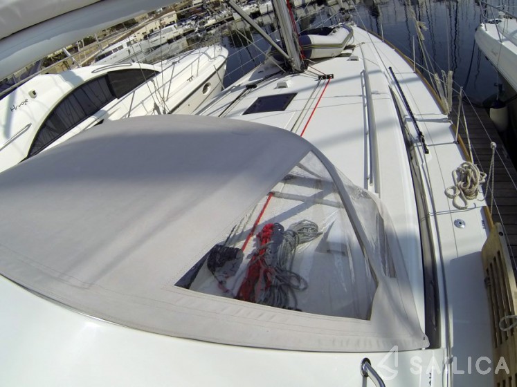 Oceanis 45 - Yacht Charter Sailica