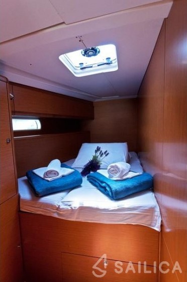 Sun Odyssey 509 - Yacht Charter Sailica