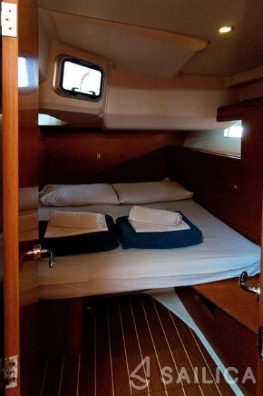 Sun Odyssey 509 - Yacht Charter Sailica