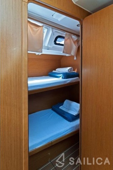 Sun Odyssey 509 - Yacht Charter Sailica