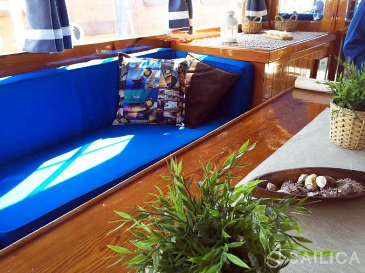 Gulet - Yacht Charter Sailica