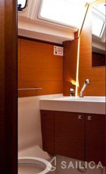 Sun Odyssey 469 - Yacht Charter Sailica