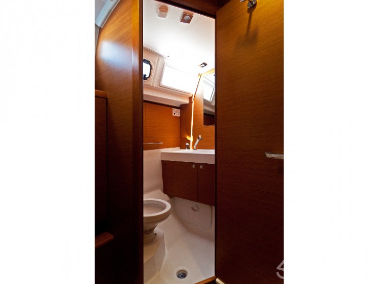 Sun Odyssey 469 - Yacht Charter Sailica