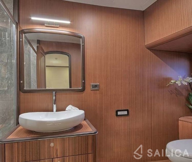 Gulet - Yacht Charter Sailica