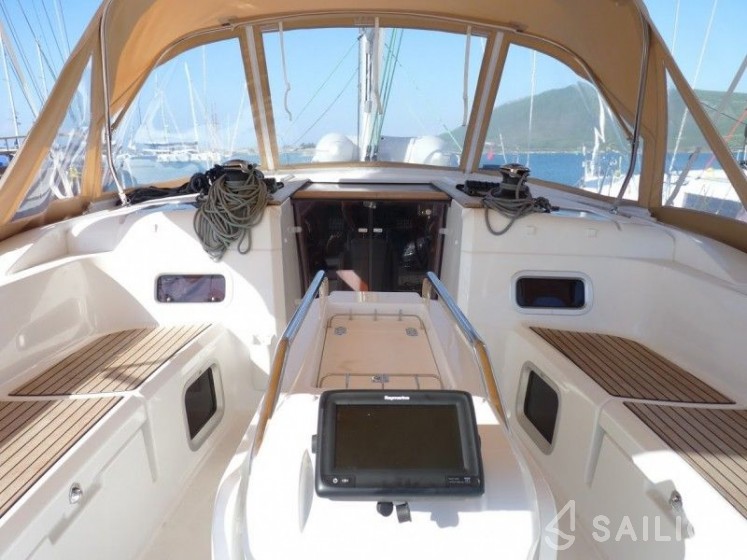 Sun Odyssey 479 - Yacht Charter Sailica