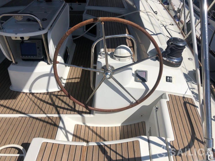 Jeanneau 53 - Yacht Charter Sailica