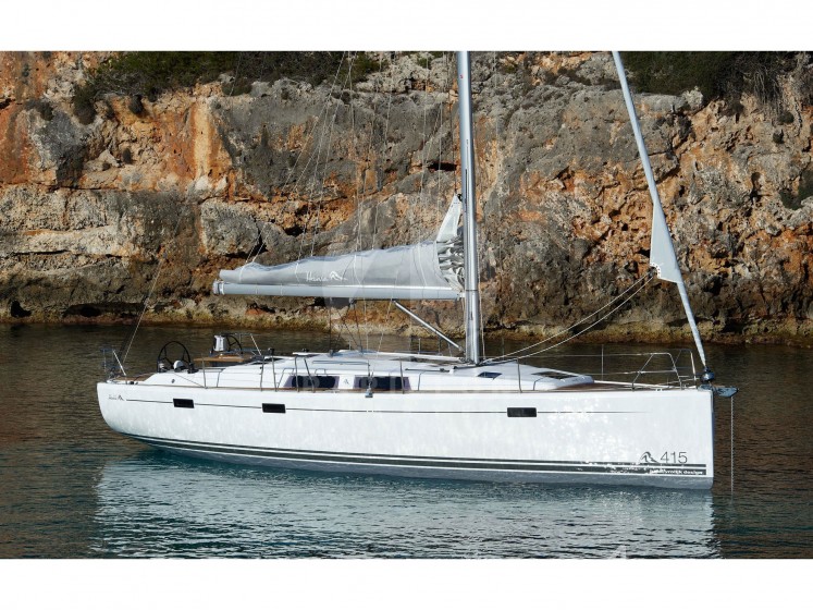 Hanse 415 - Yacht Charter Sailica