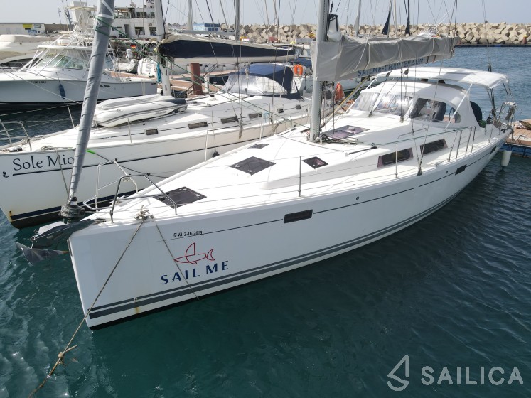 Hanse 415 - Yacht Charter Sailica