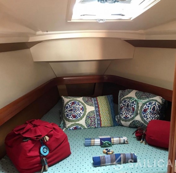 Sun Odyssey 39i - Yacht Charter Sailica