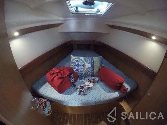 Sun Odyssey 39i - Yacht Charter Sailica