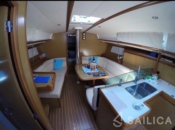 Sun Odyssey 39i - Yacht Charter Sailica
