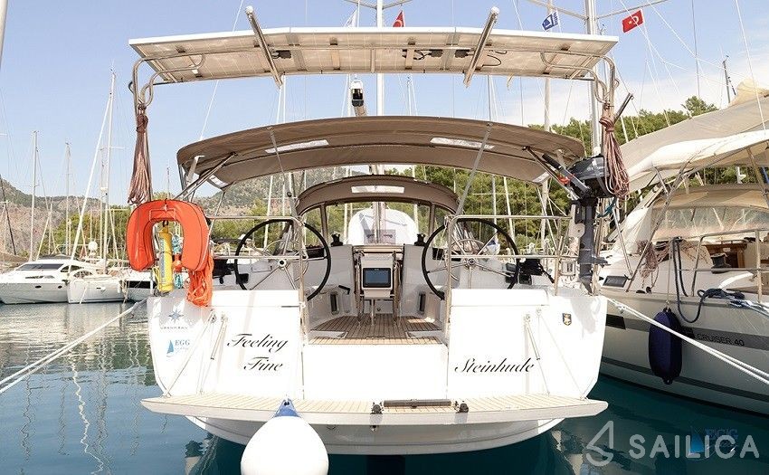 Sun Odyssey 419 - Yacht Charter Sailica