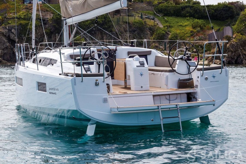 Sun Odyssey 410 - Yacht Charter Sailica