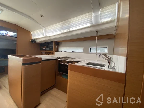 Sun Odyssey 440 - Yacht Charter Sailica