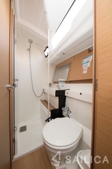 Sun Odyssey 490 - Yacht Charter Sailica