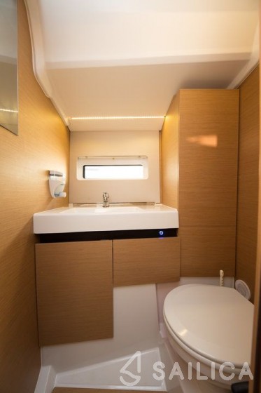 Sun Odyssey 490 - Yacht Charter Sailica