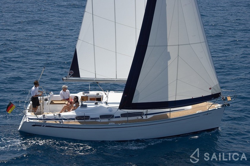 Bavaria 39 Cruiser - Yacht Charter Sailica